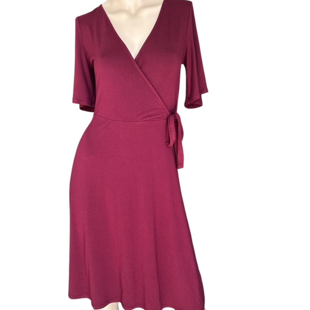 Old Navy Wrap Dress Short Sleeve Size XS Stretchy Jersey Knit Burgundy Office